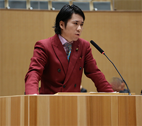 泡沫候補から本気の挑戦者へ変わる